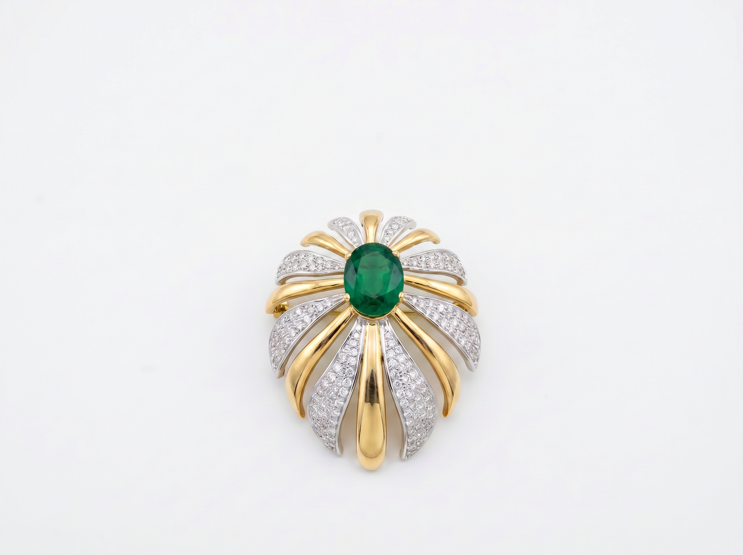 floral green color stone round brilliant diamond pendant | radiant vintage elegance