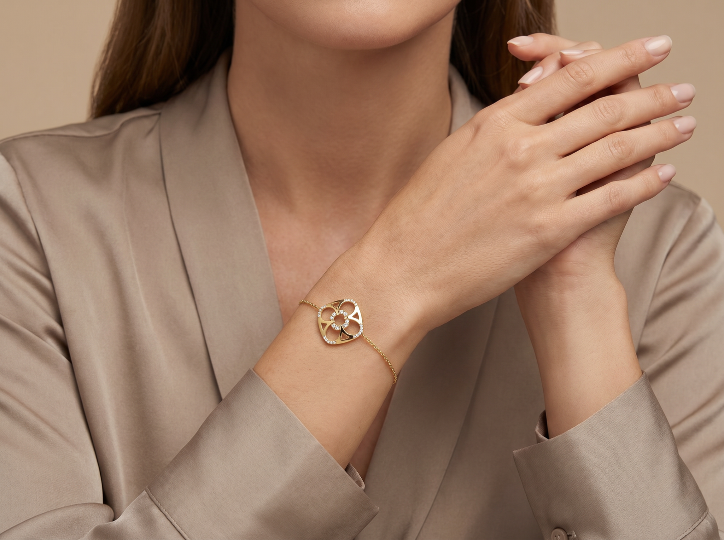square shape diamond daily wear bracelet | elegant pavé diamond setting