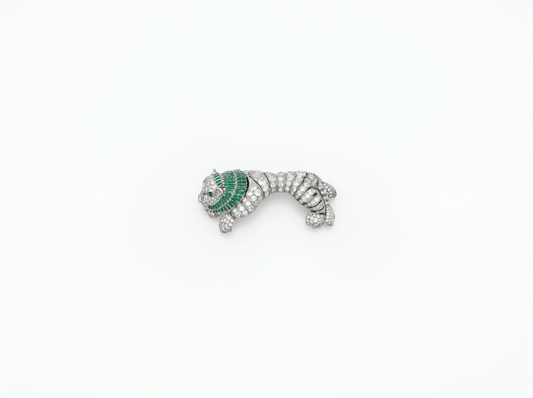 Panther Green Color Stone Round Brilliant Diamond Brooch | Sleek Power Silhouette