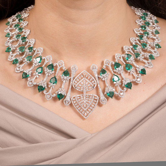 Emerald Lace Royale Diamond Necklace Set