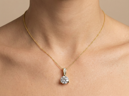 Round Brilliant Solitaire Diamond Pendant | Three Prong Cable Chain Setting