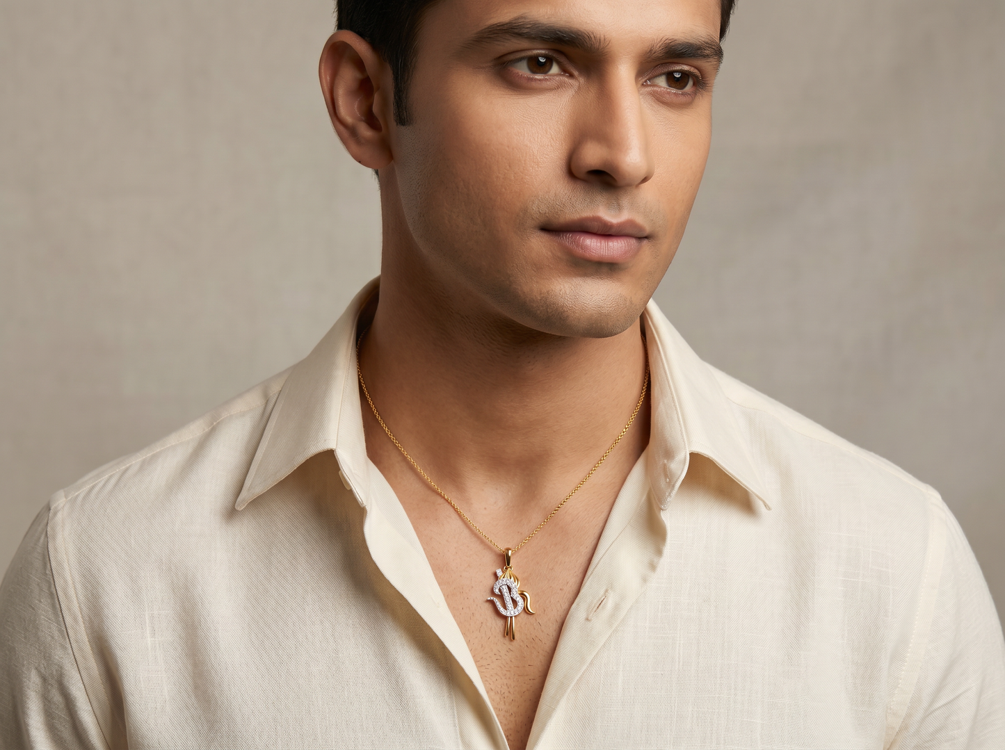 om diamond pendant | khanda-inspired design with round brilliant diamonds