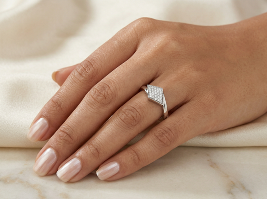 Diagonal Round Brilliant Pavé Diamond Ring | Bold Diagonal Pavé Design Setting