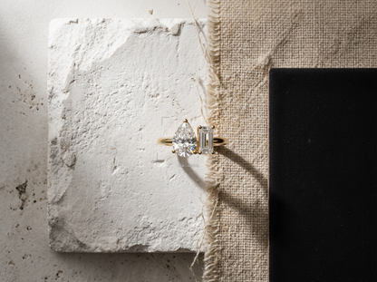 Pear & Emerald Cut Diamond Toi et Moi Ring | Minimalist Two Stone Design