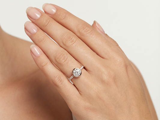 Round Brilliant Diamond Pavé Engagement Ring | 96 Diamond Twist Swirl Setting