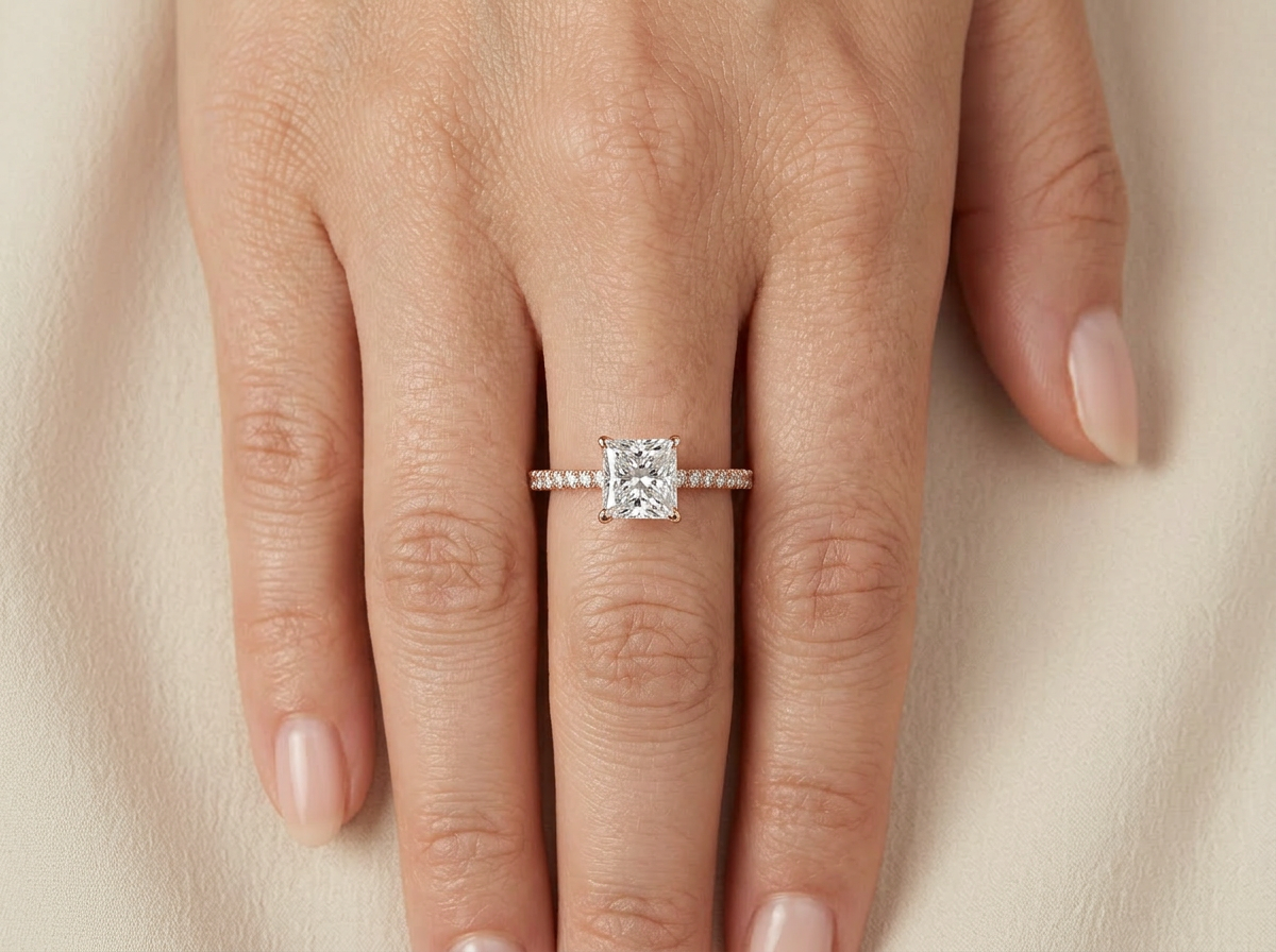 princess cut diamond pavé engagement ring | flowing pavé setting
