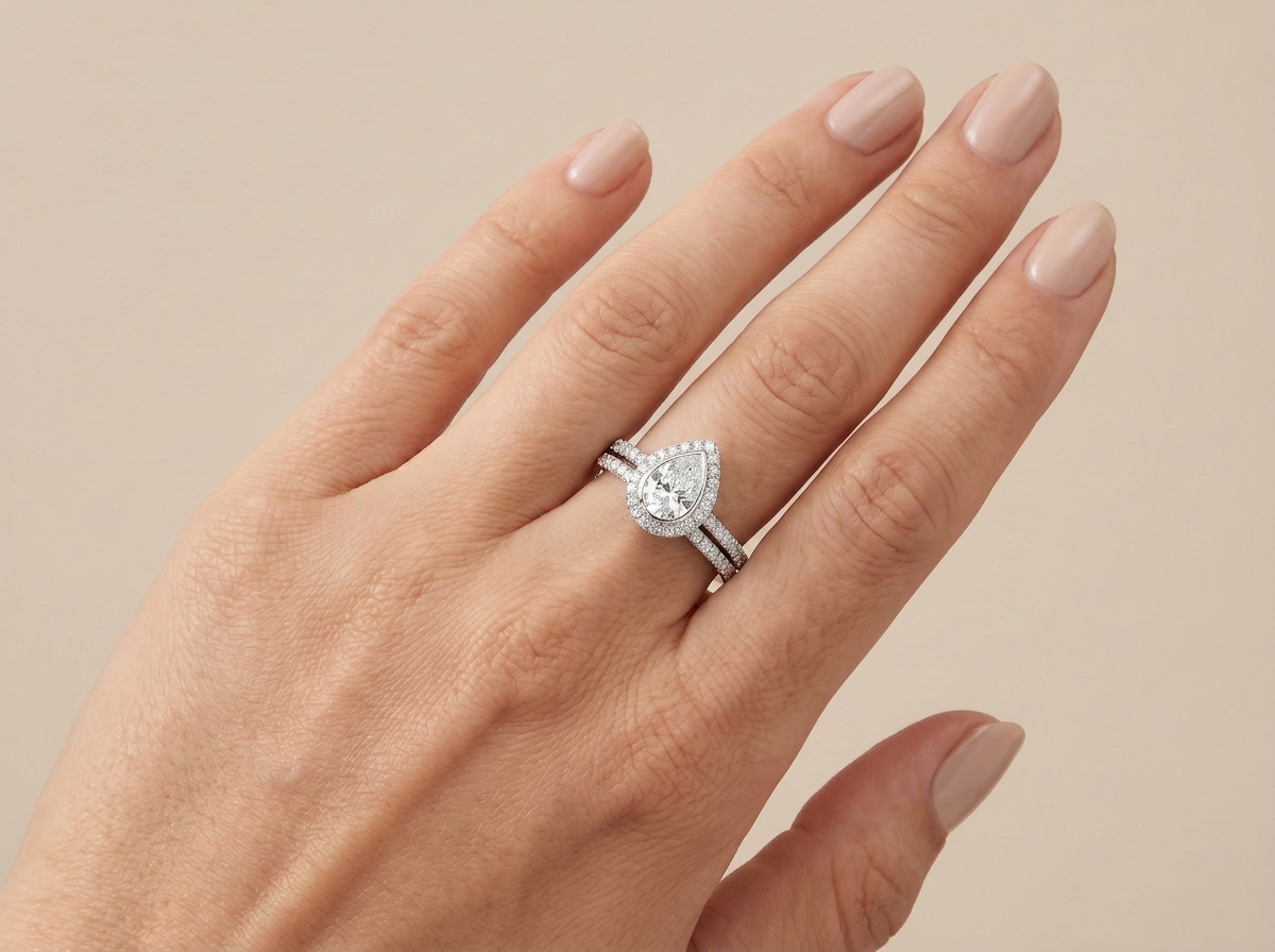 pear shaped diamond halo engagement ring | classic pavé halo & shank setting