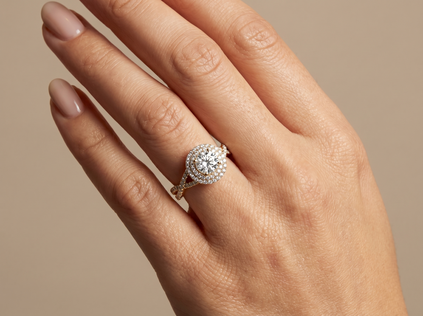 round brilliant diamond halo engagement ring | cross shank pavé diamond setting