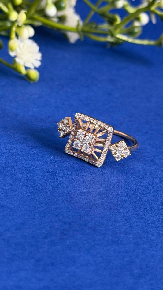 Round Diamond Women's Cocktail Ring | Geometric Halo Cluster Setting