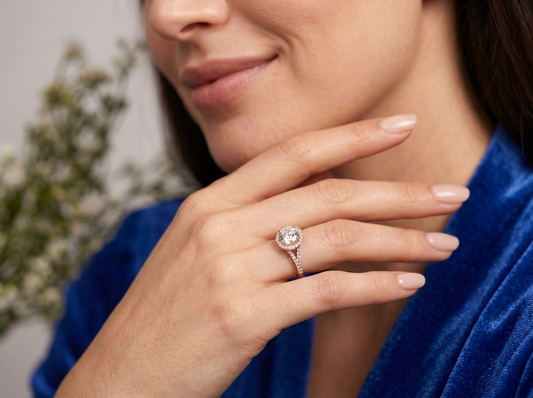 Round Diamond Women's Halo Ring | Pavé Prong Setting