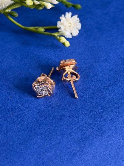 Round Diamond Women's Stud Earrings | Floral Cluster Setting