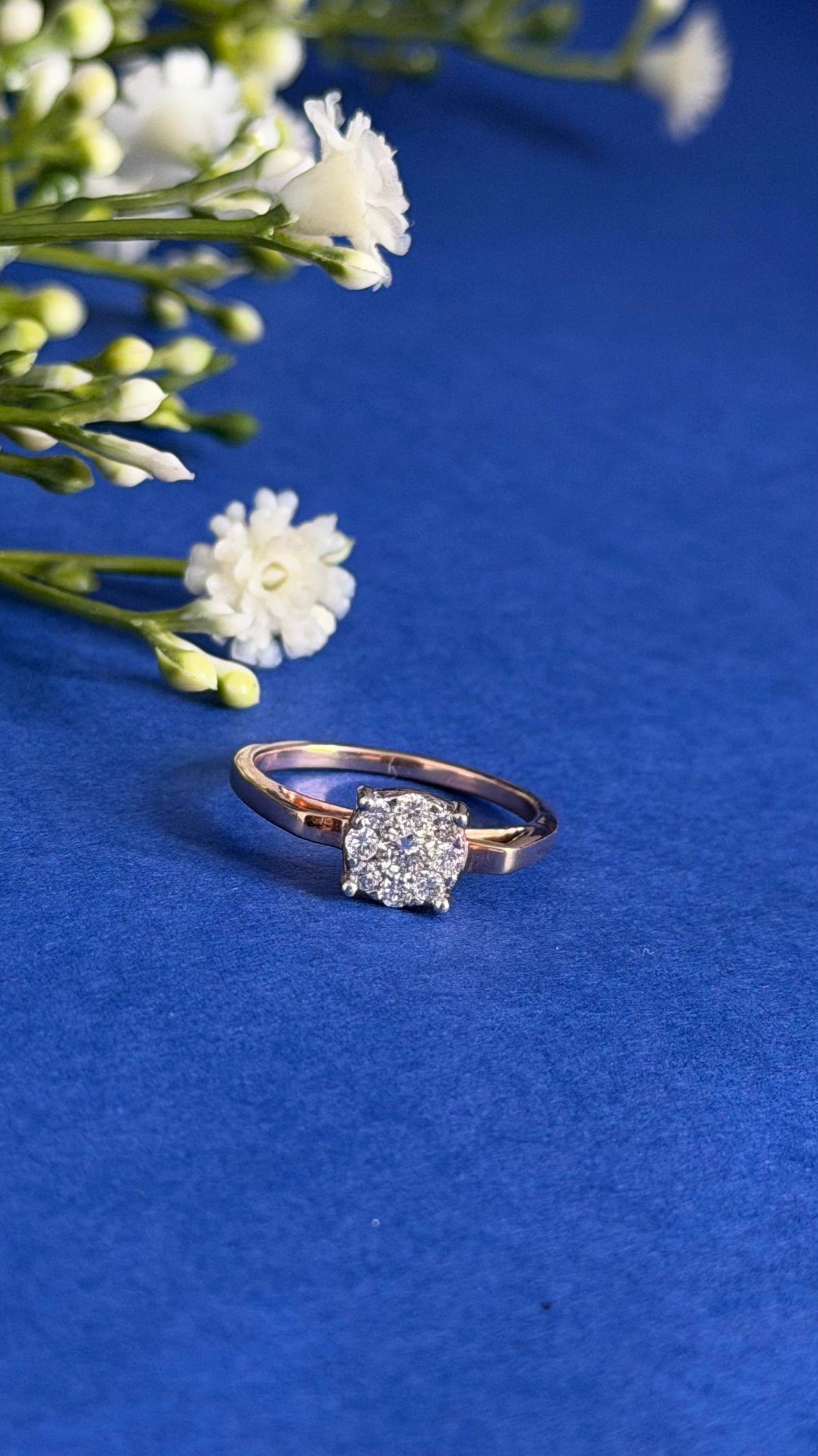round diamond women's cluster ring | prong setting
