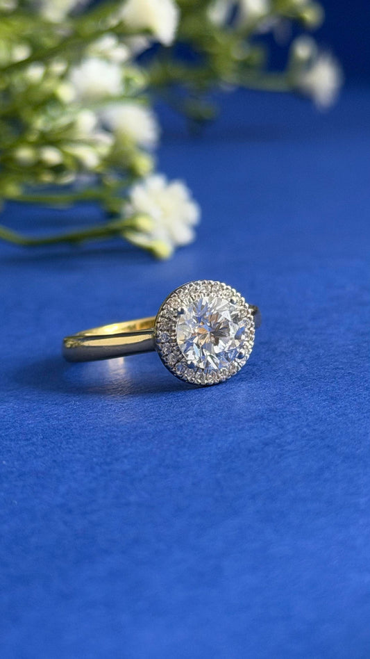 Round Diamond Women's Halo Ring | Prong Setting
