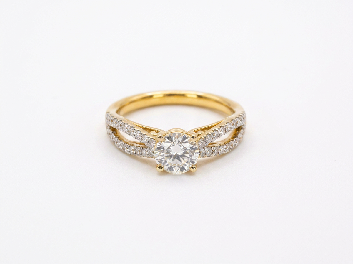 round diamond women's solitaire ring | split shank prong setting