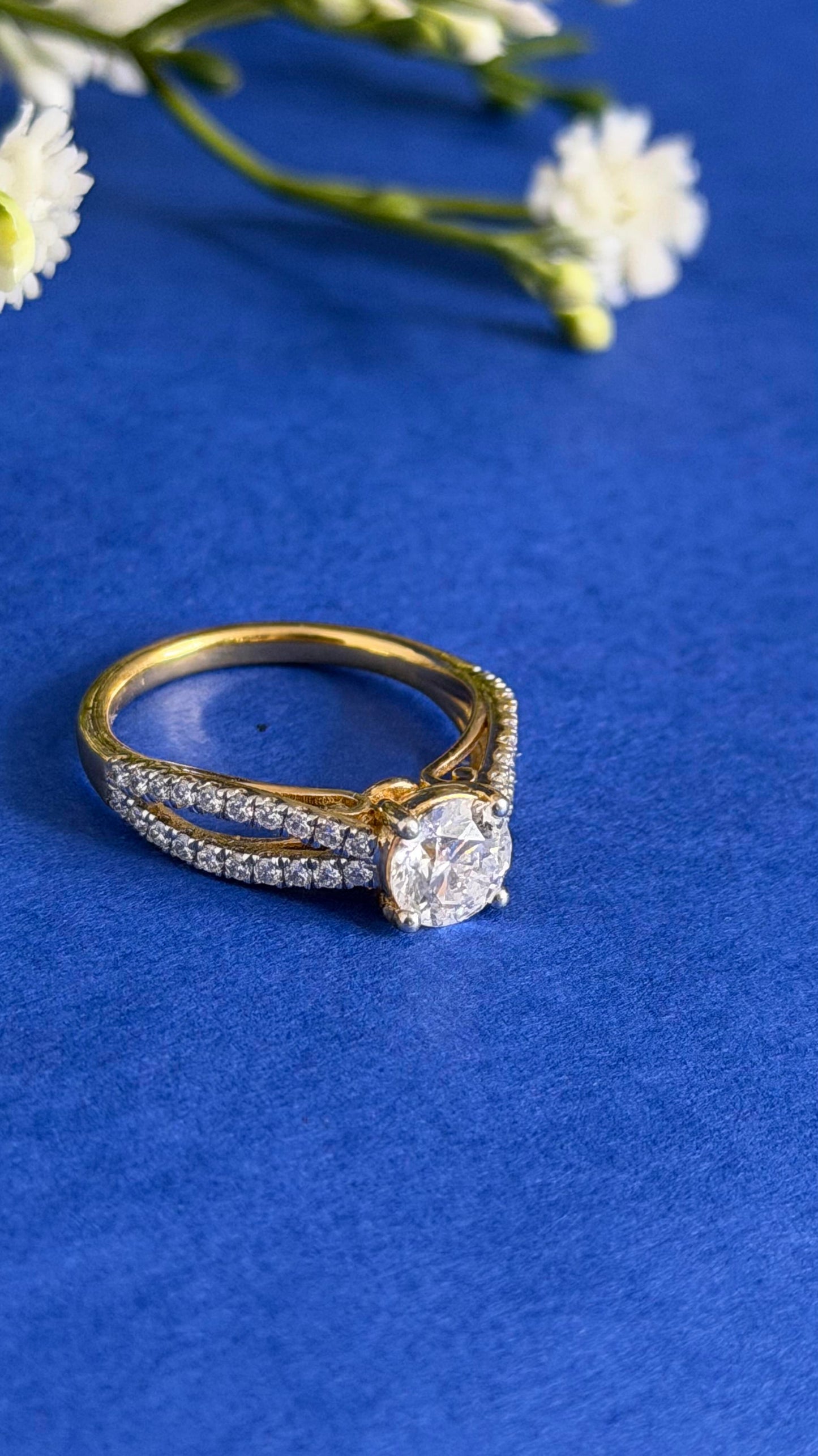 round diamond women's solitaire ring | split shank prong setting